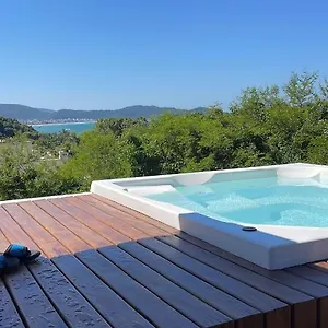 Casa Marrom Bombinhas