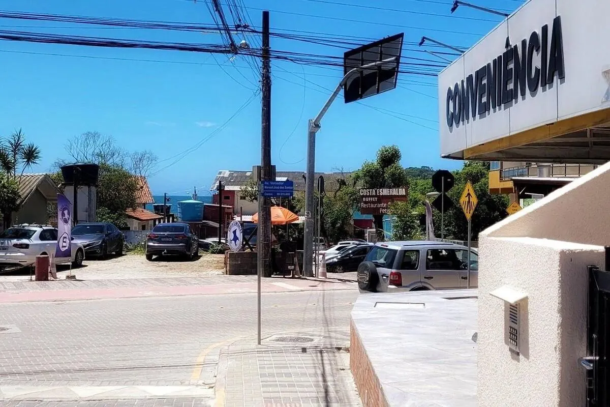 Semesterbostad Sobrado 30 M Praia, Quartos Climatizados, 1 Vaga, Ate 6 Pessoas Bombinhas Brasilien