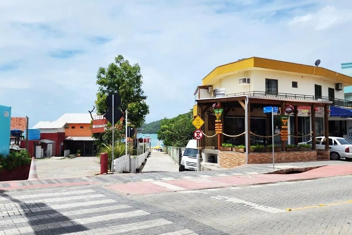Sobrado 30 M Praia, Quartos Climatizados, 1 Vaga, Ate 6 Pessoas Bombinhas 0*,  Brasilien